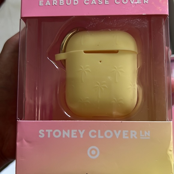 STONEY CLOVER LANE airpod case 💛🌴 stoney clover lane x target NWT - Picture 5 of 5